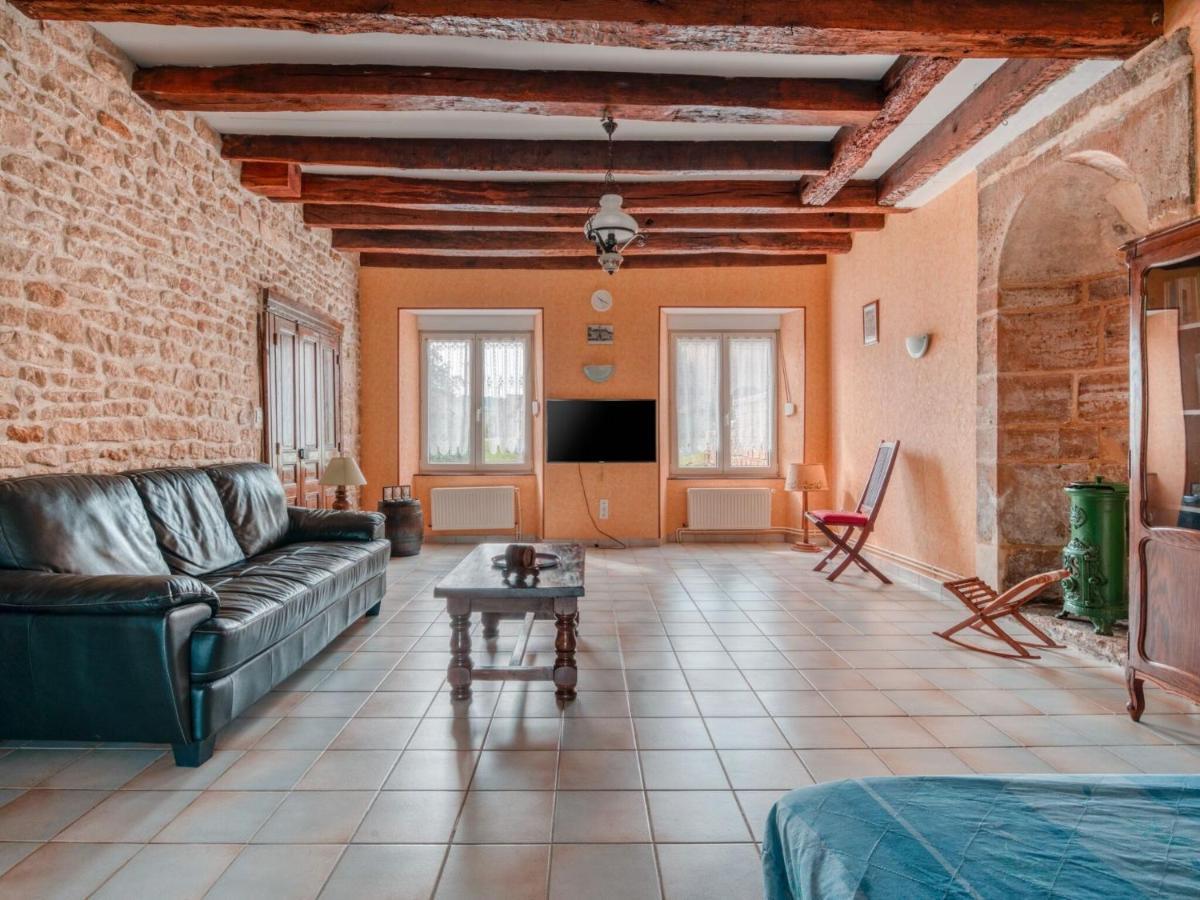 Authentic Cottage In Nouart Near Forest Экстерьер фото